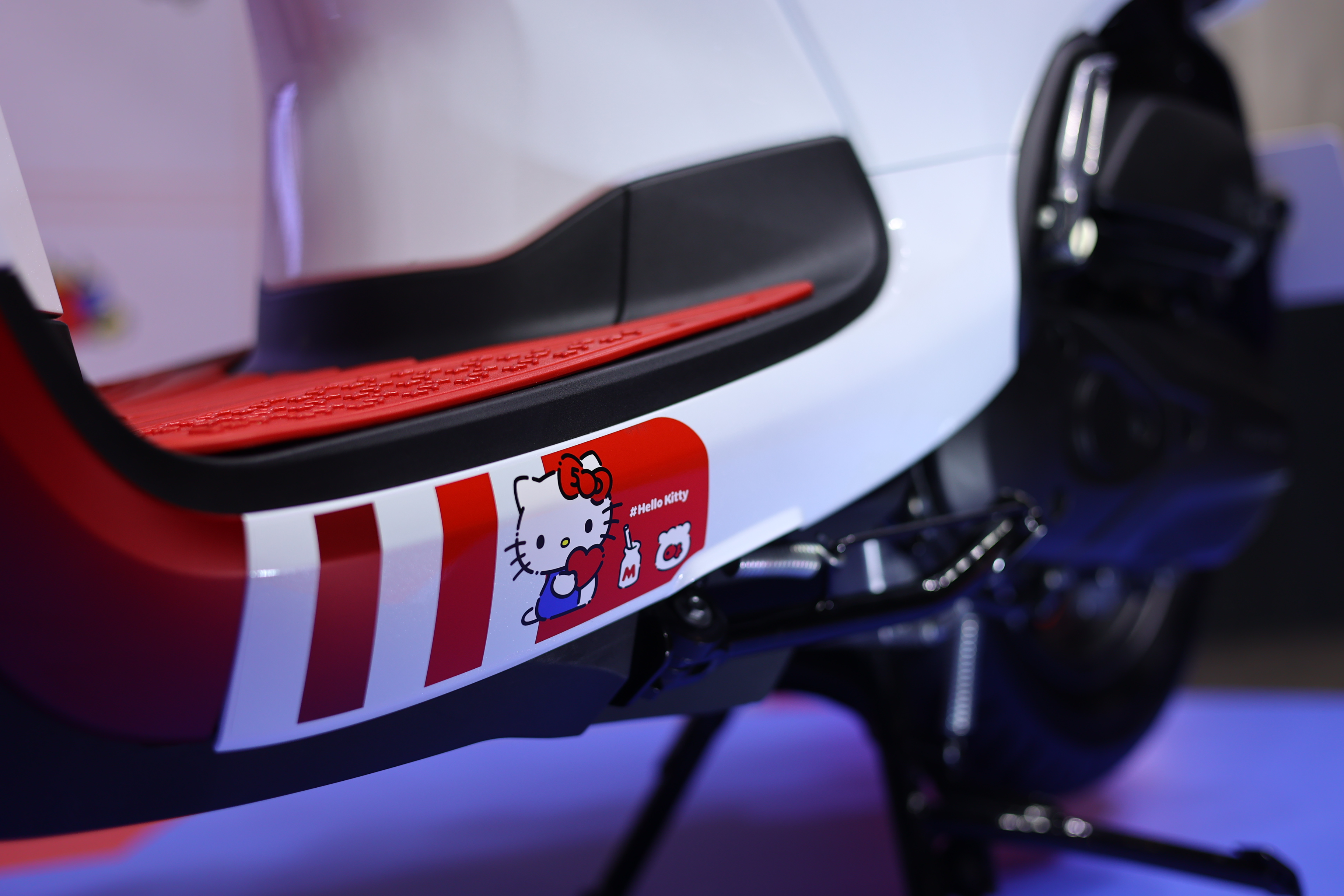 ไทยฮอนด้า เขย่ากระแสตลาดรถเอ.ที. เอาใจคนรุ่นใหม่นำร่อง เปิดตัว 2 รุ่น ‘New Honda FORZA350’ และ ‘Honda Scoopy Hello Kitty Limited Edition’